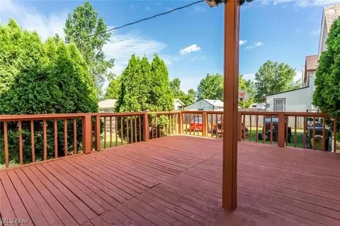 337 Winckles St, Elyria, OH 44035 photo 6