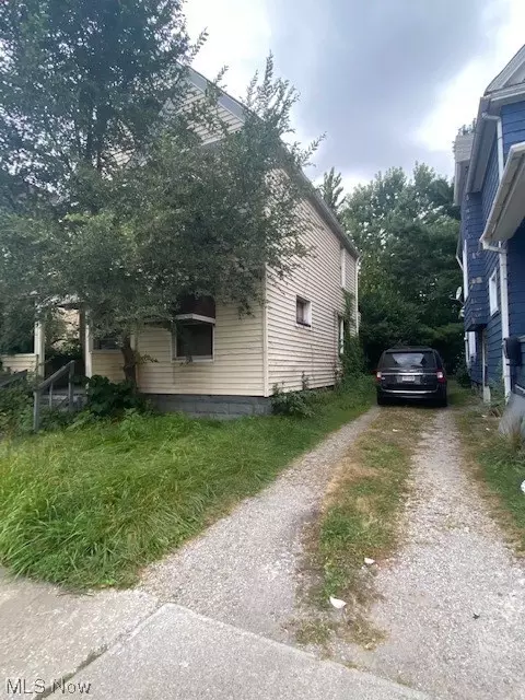 6149 Morton Ave, Cleveland, OH 44127