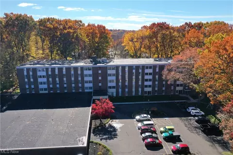 3068 Kent Rd #307, Stow, OH 44224