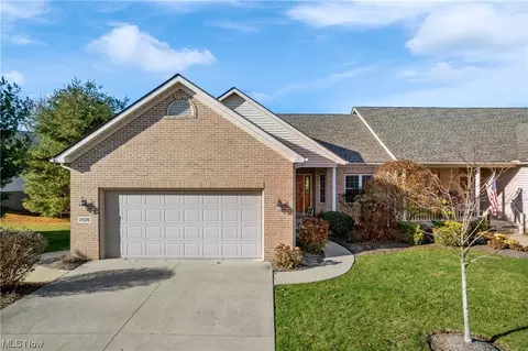 2926 Chalford Cir NW, North Canton, OH 44720