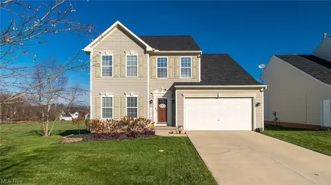 1271 Tinkers Green Dr, Streetsboro, OH 44241