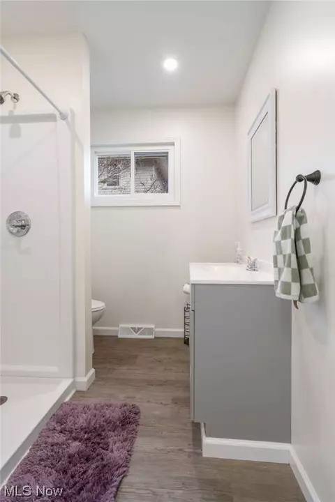 204 E 14th St, Dover, OH 44622 photo 13