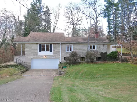 67783 Charleston Ln, Saint Clairsville, OH 43950