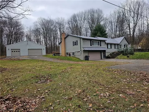 4508 John Thomas Rd, Ravenna, OH 44266
