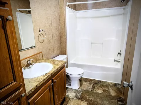 2925 Barth Rd, Belpre, OH 45714 photo 14