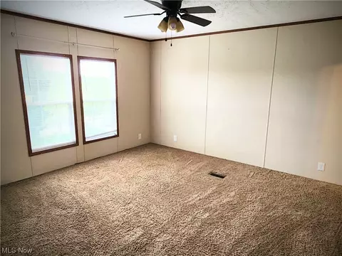 2925 Barth Rd, Belpre, OH 45714 photo 18