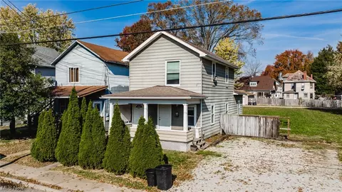 1427 19th St, Parkersburg, WV 26101