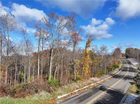 Sandyville Road Ne, Mineral City, OH 44656