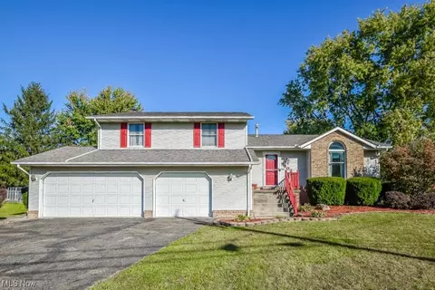 5307 Francesca St NE, Louisville, OH 44641
