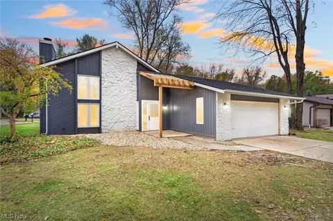 9232 Hidden Glen Dr, Mentor, OH 44060