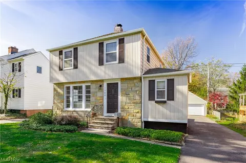 1580 Oakmount Rd, South Euclid, OH 44121