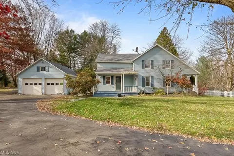 22121 Buck Rd, Alliance, OH 44601