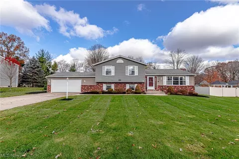 3491 Mark Dr, Broadview Heights, OH 44147