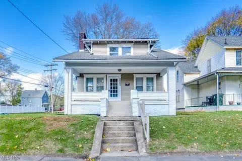 2301 16th St NE, Canton, OH 44705