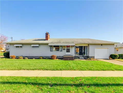 2085 Sycamore St, Akron, OH 44301