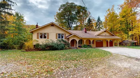 10818 Tibbetts Rd, Kirtland, OH 44094