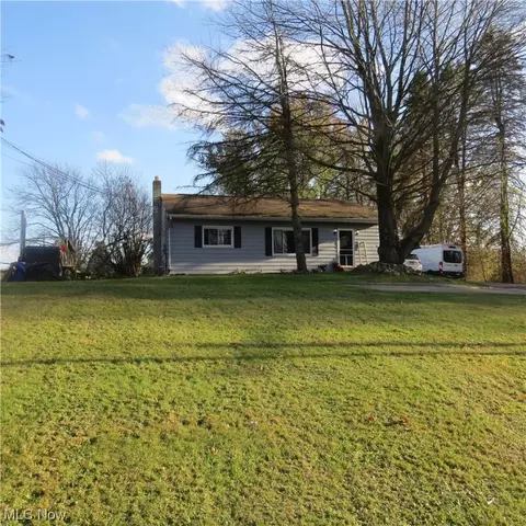 1350 Randolph Rd, Mogadore, OH 44260