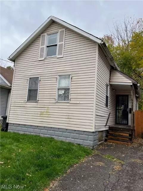 5708 Hamlet Ave, Cleveland, OH 44127