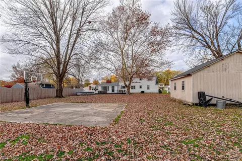 513 Skylark Ct, Elyria, OH 44035 photo 31