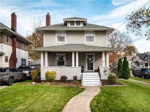 214 Park Ave, Elyria, OH 44035