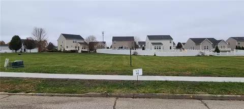 V/l Monroe Square, Barberton, OH 44203