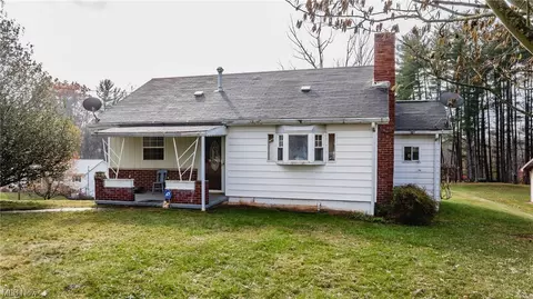 345 Jennings Hill Rd, Marietta, OH 45750