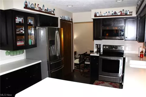 413 Loyola Dr, Elyria, OH 44035 photo 7