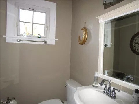 29329 Ridge Rd, Wickliffe, OH 44092 photo 12