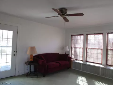29329 Ridge Rd, Wickliffe, OH 44092 photo 6