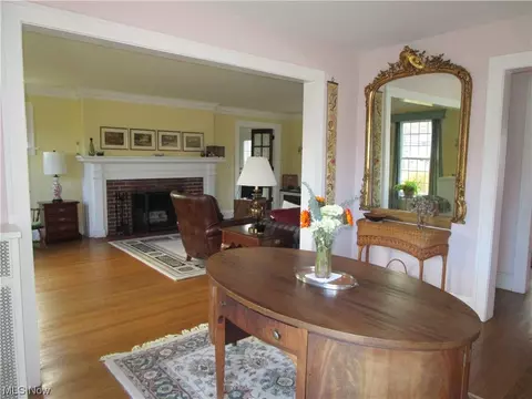 29329 Ridge Rd, Wickliffe, OH 44092 photo 3