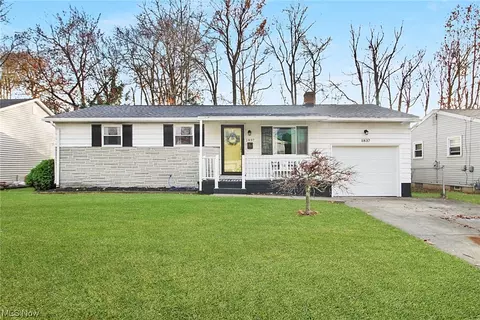 1837 Lemont Dr, Youngstown, OH 44514
