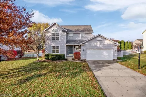 2633 Diamond St NE, North Canton, OH 44721