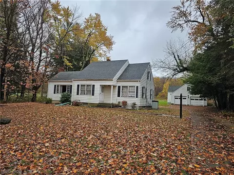 1166 Niles Cortland Rd NE, Warren, OH 44484