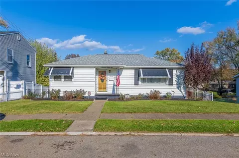 1734 Jefferson Rd NE, Massillon, OH 44646
