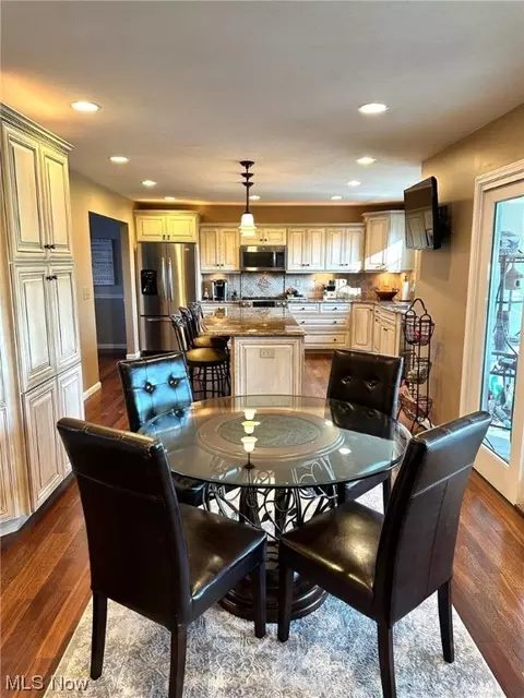 1565 Hemlock Dr, Ashtabula, OH 44004 photo 8