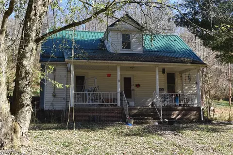 59767 W Pipe Creek Rd, Jacobsburg, OH 43933