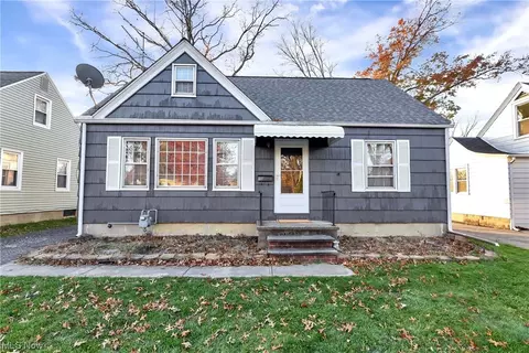 272 Brandtson Ave, Elyria, OH 44035