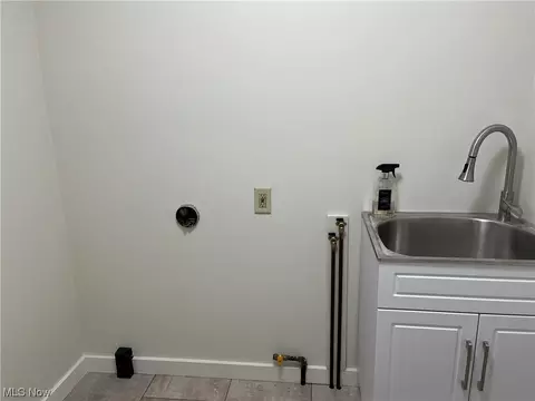 117 Elm St, Struthers, OH 44471 photo 8