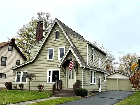 377 Butler Rd NE, Warren, OH 44483