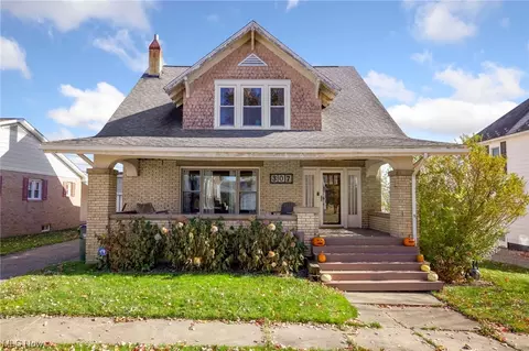 307 N Broadway St, Sugarcreek, OH 44681