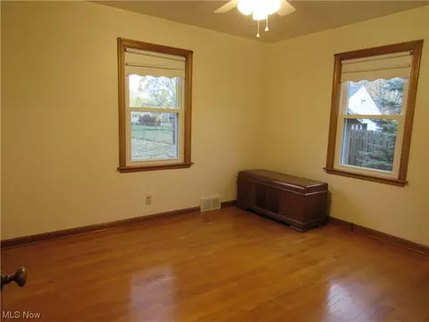 1144 E 16th St, Ashtabula, OH 44004 photo 10