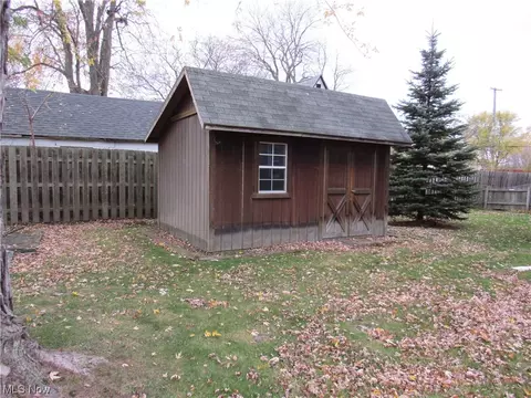1144 E 16th St, Ashtabula, OH 44004 photo 30