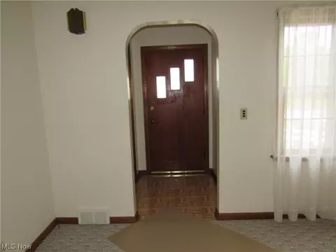 1144 E 16th St, Ashtabula, OH 44004 photo 6
