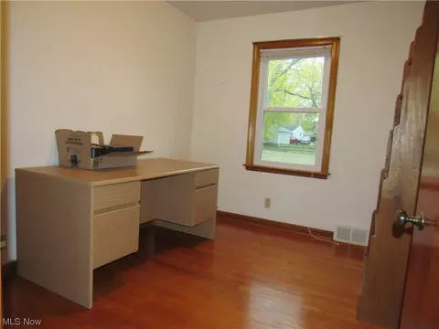 1144 E 16th St, Ashtabula, OH 44004 photo 11