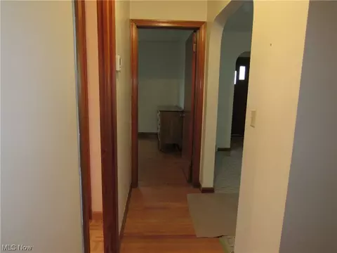 1144 E 16th St, Ashtabula, OH 44004 photo 9