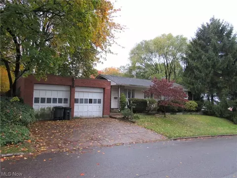 646 Morningview Ave, Akron, OH 44305