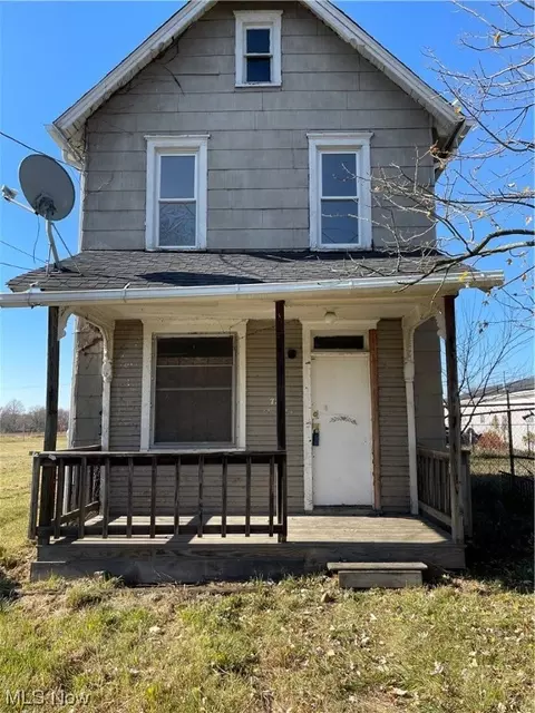 739 Ross Ave NE, Canton, OH 44704