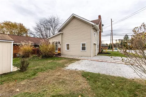 489 W Waterloo Rd, Akron, OH 44314 photo 17