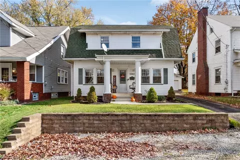 2520 View Ct NW, Canton, OH 44709
