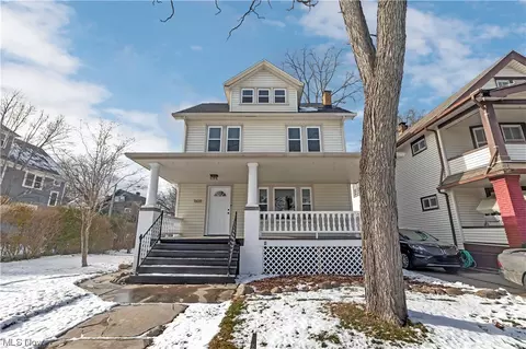 1608 Warren Rd, Lakewood, OH 44107